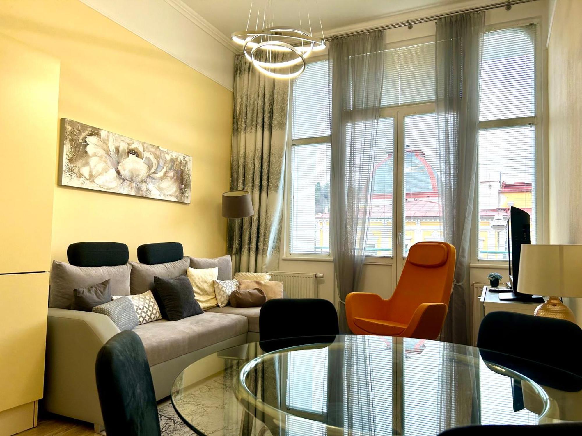 Balconies Above Colonnade Apartment มาเรียอานซเกลาซนี ภายนอก รูปภาพ